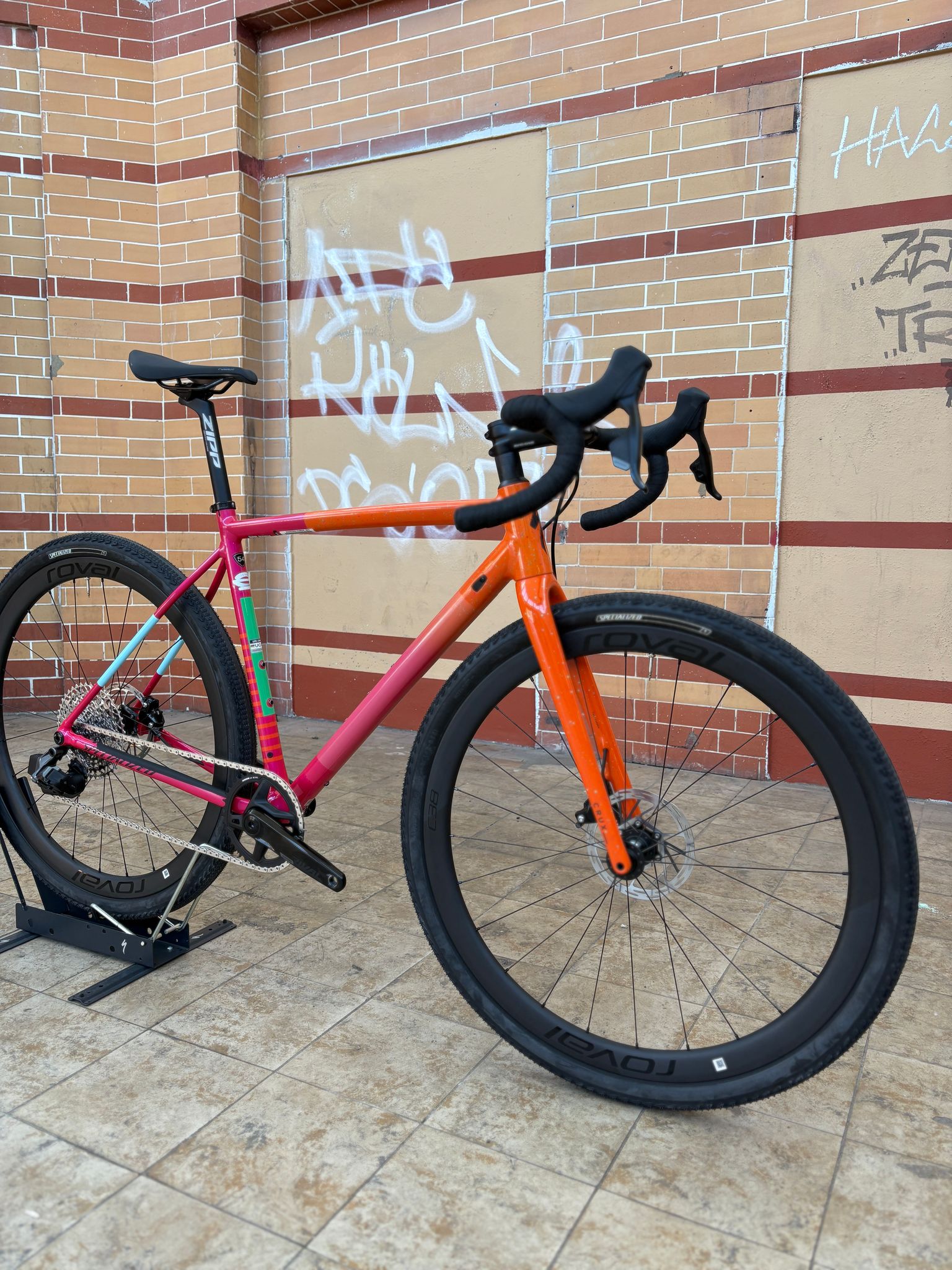 Specialized Crux DSW  Gloss Amber Glow Custom Aufbau