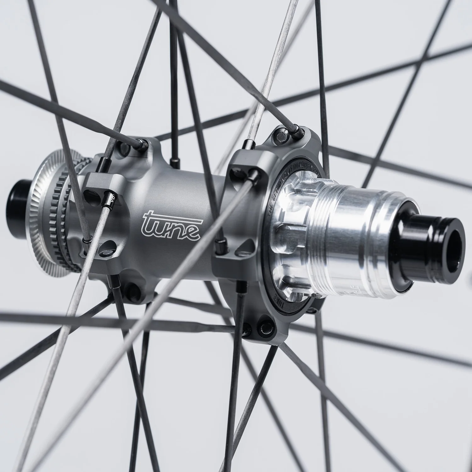 Reserve Turbulent Aero 34/37 SL Tune Naben + Carbon Speichen 
