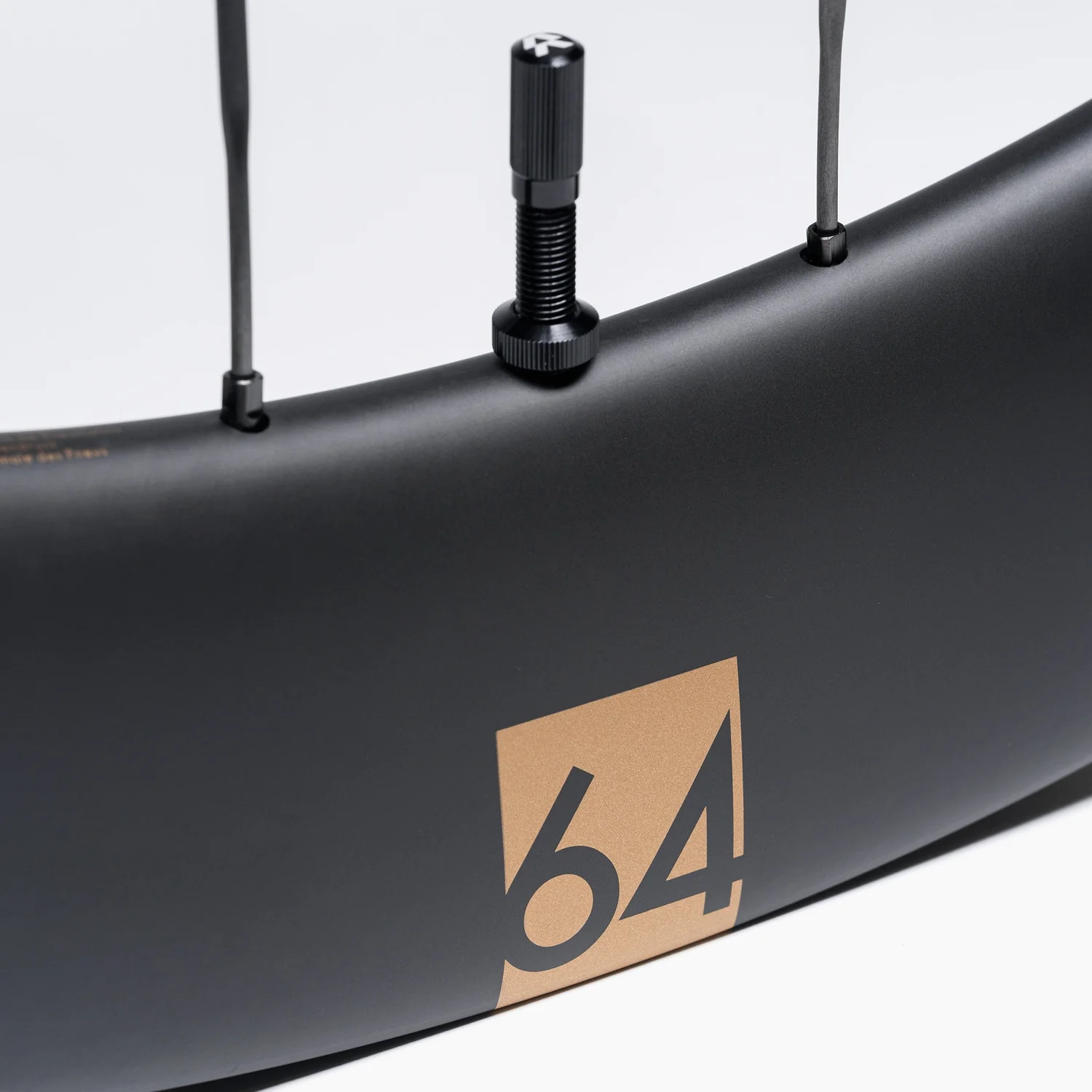 Reserve Turbulent Aero 57/64 SL Tune Naben + Carbon Speichen