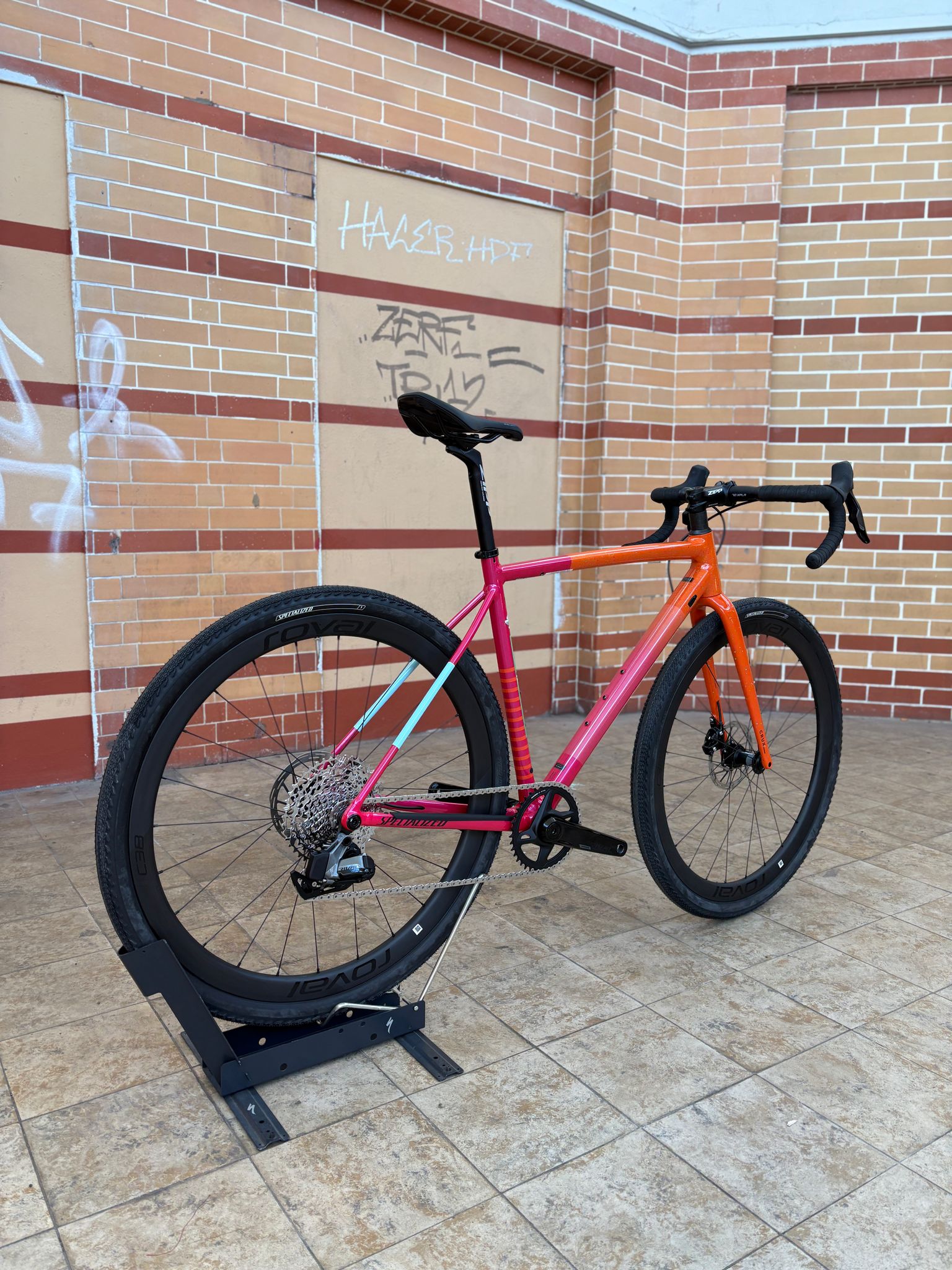 Specialized Crux DSW  Gloss Amber Glow Custom Aufbau